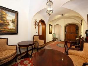 Pronájem restaurace, Praha - Malá Strana, Maltézské náměstí, 89 m2