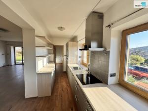 Pronájem rodinného domu, Buš, 170 m2