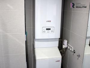 Pronájem bytu 2+kk, Karlovy Vary - Dvory, K. Kučery, 57 m2