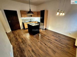 Prodej bytu 3+1, Aš, Údolní, 97 m2