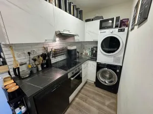 Pronájem bytu 2+1, Karlovy Vary, Charkovská, 51 m2