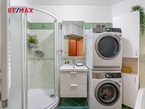 Prodej bytu 3+kk, Praha - Vysočany, Na Harfě, 61 m2