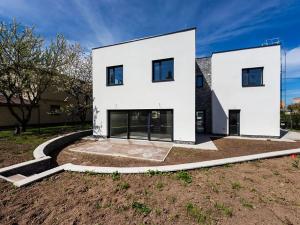 Prodej rodinného domu, Praha - Lhotka, U družstva Tempo, 186 m2