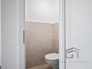 Pronájem bytu 2+kk, Praha - Vršovice, Bulharská, 46 m2