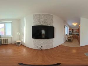 Pronájem bytu 2+kk, Praha - Záběhlice, Jabloňová, 52 m2