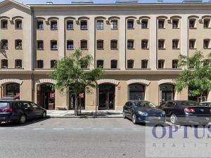 Pronájem garážového stání, Praha - Karlín, Šaldova, 17 m2