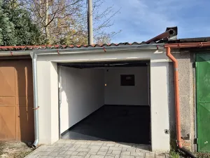 Prodej garáže, Kladno, U Cihelny, 20 m2