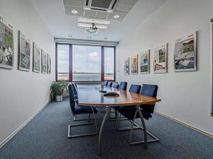 Prodej kanceláře, Třinec, 2388 m2