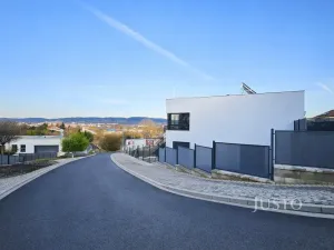 Prodej bytu 4+kk, Písek, Dolní, 76 m2