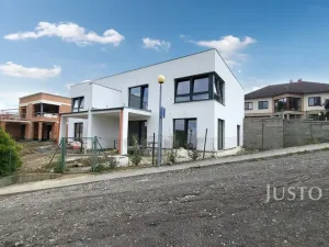 Prodej bytu 3+kk, Písek, Dolní, 84 m2