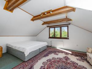 Pronájem chalupy, Dobrovice - Úherce, 180 m2