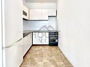 Prodej bytu 2+kk, Praha - Horní Měcholupy, Neapolská, 45 m2