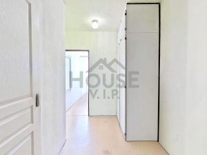 Prodej bytu 2+kk, Praha - Horní Měcholupy, Neapolská, 45 m2