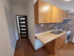 Prodej bytu 2+1, Krnov - Pod Bezručovým vrchem, Seifertova, 55 m2