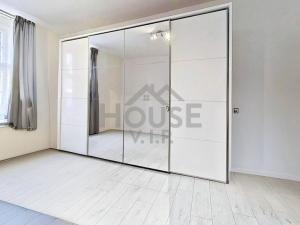 Prodej bytu 4+1, Praha - Holešovice, Bubenská, 100 m2