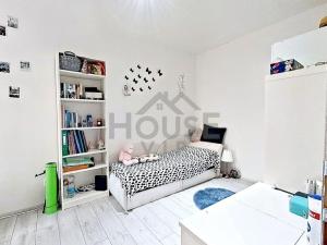 Prodej bytu 4+1, Praha - Holešovice, Bubenská, 100 m2