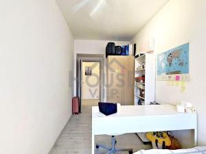 Prodej bytu 4+1, Praha - Holešovice, Bubenská, 100 m2