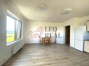 Pronájem bytu 1+kk, Praha - Lipence, Oddechová, 35 m2