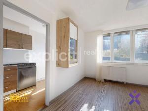 Pronájem bytu 1+1, Zlín, Hluboká, 39 m2