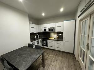 Pronájem bytu 3+1, Praha - Vršovice, Vršovická, 86 m2