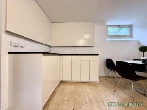 Pronájem bytu 2+1, Praha - Hradčany, Nový Svět, 60 m2