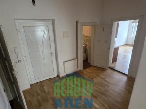 Pronájem bytu 2+1, Praha - Střešovice, 74 m2