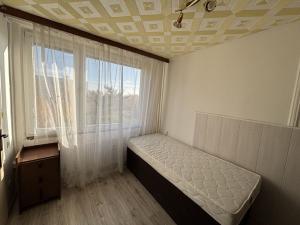 Pronájem bytu 3+1, Pardubice - Polabiny, Křičkova, 58 m2