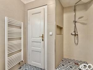 Pronájem bytu 2+kk, Praha, Žitomírská, 50 m2