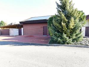 Pronájem komerční nemovitosti, Praha - Křeslice, Na rovině, 140 m2