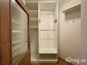 Pronájem bytu 3+kk, Olomouc - Neředín, Okružní, 67 m2