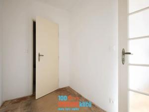 Pronájem bytu 1+kk, Praha - Holešovice, Umělecká, 37 m2