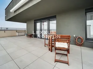 Pronájem bytu 1+kk, Praha - Strašnice, Zvěřinova, 39 m2