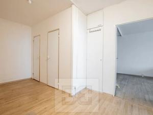 Pronájem bytu 3+kk, Praha - Černý Most, Kpt. Stránského, 65 m2