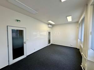 Pronájem kanceláře, Mladá Boleslav - Mladá Boleslav II, Máchova, 291 m2