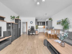 Prodej bytu 2+kk, Praha, U konečné, 61 m2