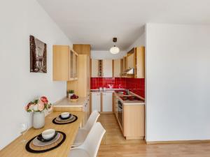 Prodej bytu 2+kk, Praha - Bohnice, Zelenohorská, 42 m2