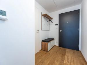 Pronájem bytu 2+kk, Praha - Karlín, Sokolova, 59 m2