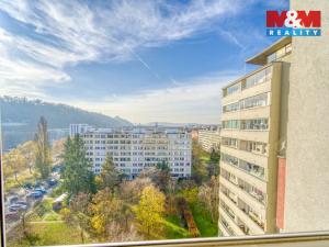 Pronájem bytu 3+kk, Praha - Karlín, U Sluncové, 65 m2