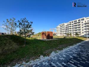 Pronájem bytu 1+kk, Praha - Dolní Měcholupy, Honzíkova, 27 m2