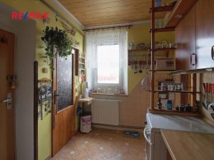 Pronájem bytu 2+kk, Chomutov, Kadaňská, 45 m2