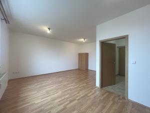 Pronájem bytu 1+kk, Uherské Hradiště - Sady, Trnková, 38 m2