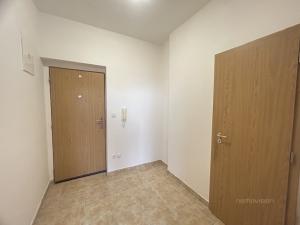Pronájem bytu 1+kk, Uherské Hradiště - Sady, Trnková, 38 m2