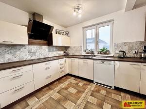 Prodej rodinného domu, Hrušovany nad Jevišovkou, 188 m2