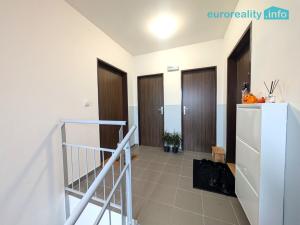 Pronájem bytu 4+kk, Vochov, 81 m2