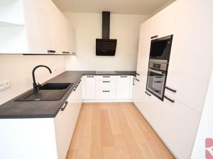 Pronájem bytu 2+kk, Praha - Modřany, Vrátnická, 63 m2