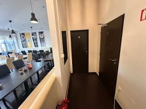 Pronájem restaurace, Praha - Stodůlky, Hábova, 142 m2