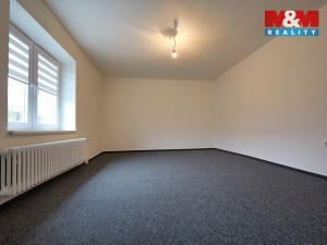 Prodej rodinného domu, Lešany, 160 m2