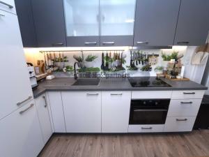 Prodej bytu 2+kk, Horoměřice, T. G. Masaryka, 53 m2