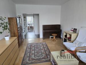 Prodej bytu 3+1, Opava - Kateřinky, Holasická, 76 m2