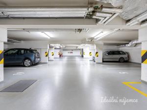Pronájem bytu 1+kk, Praha - Prosek, Valečovská, 48 m2